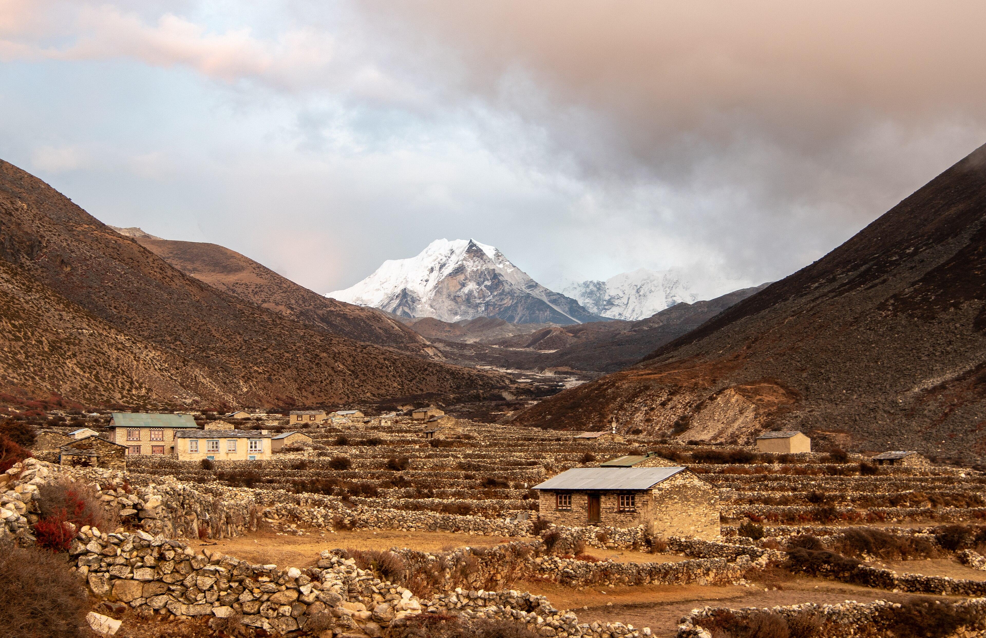 Island Peak (Imja Tse) trek