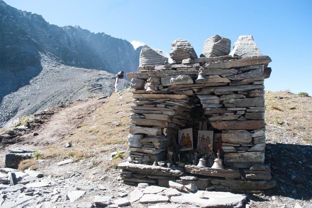 Roopkund scenery 4