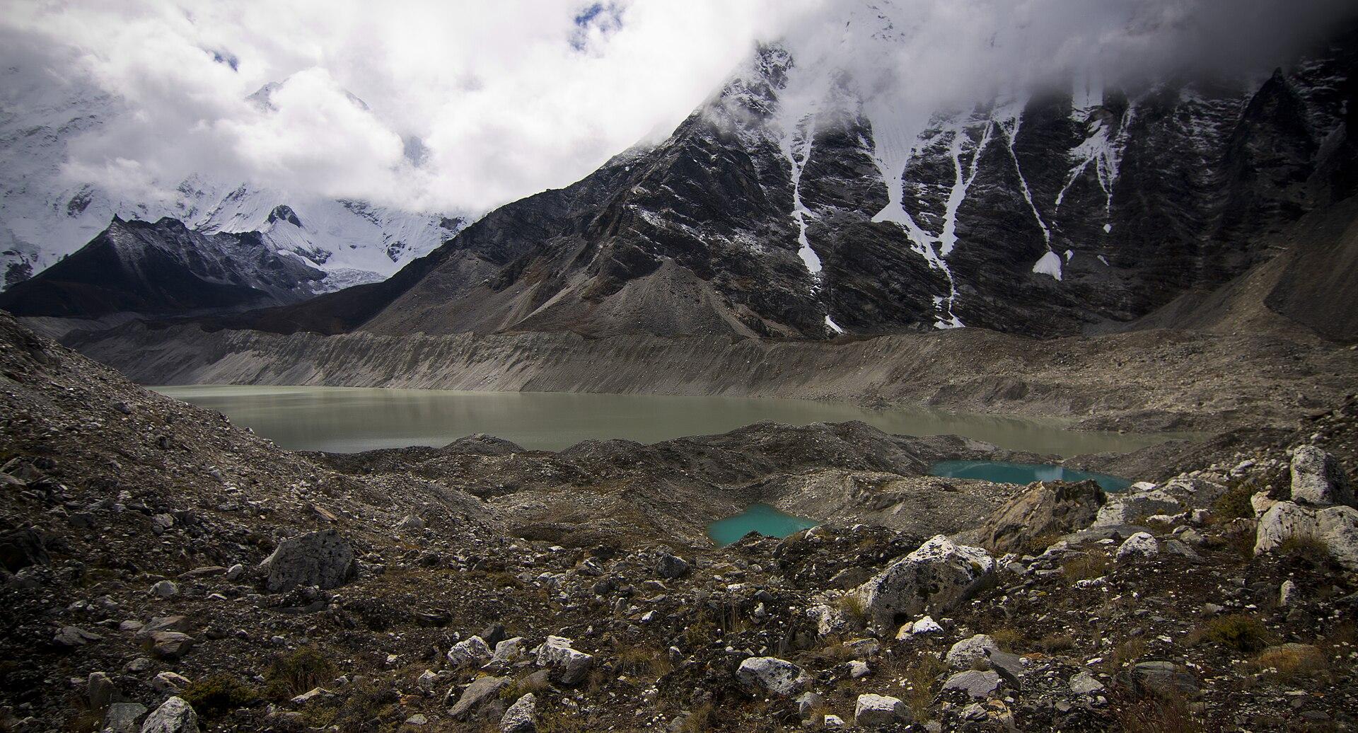 Island Peak (Imja Tse) scenery 3