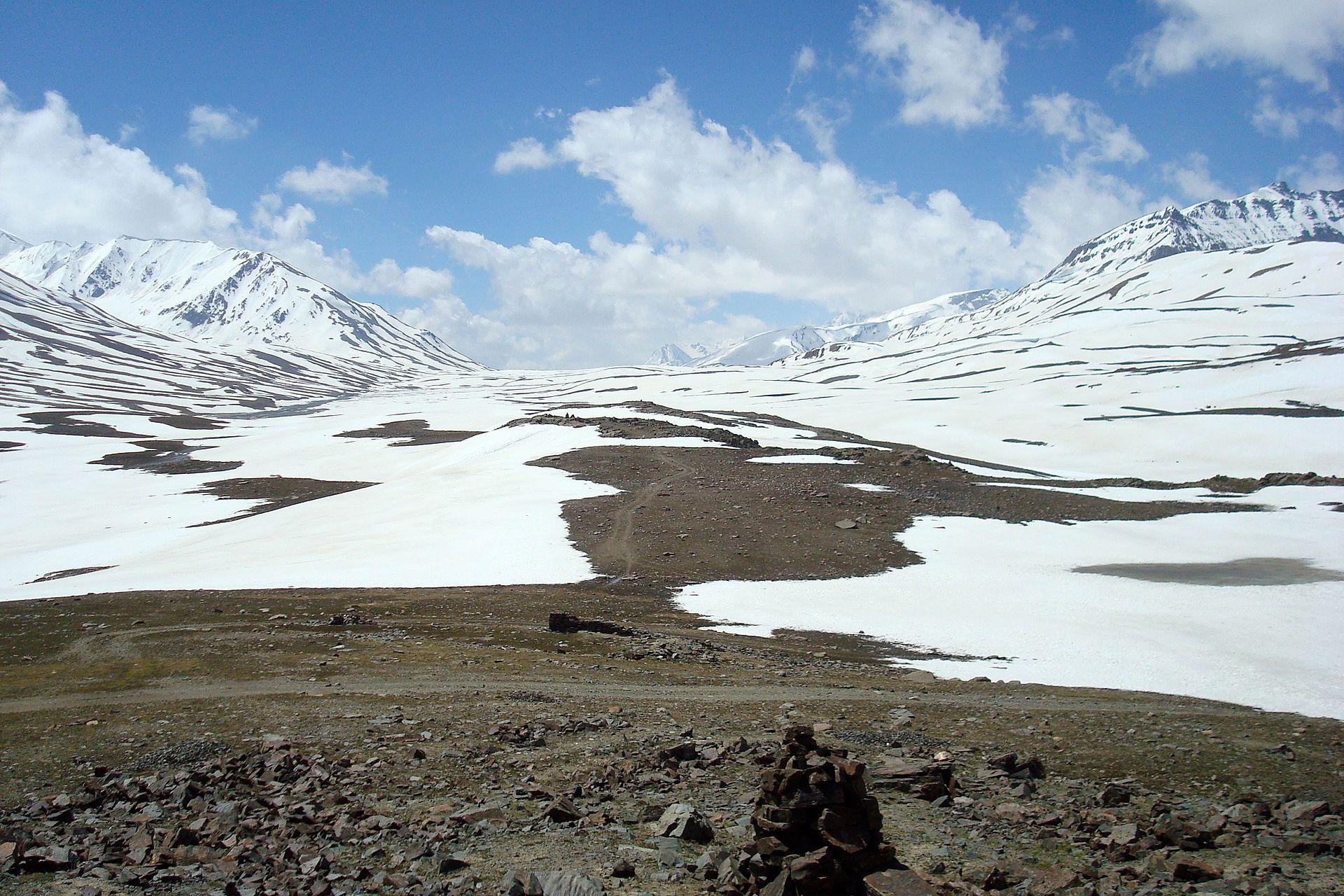 Mt. Yunam Peak scenery 3