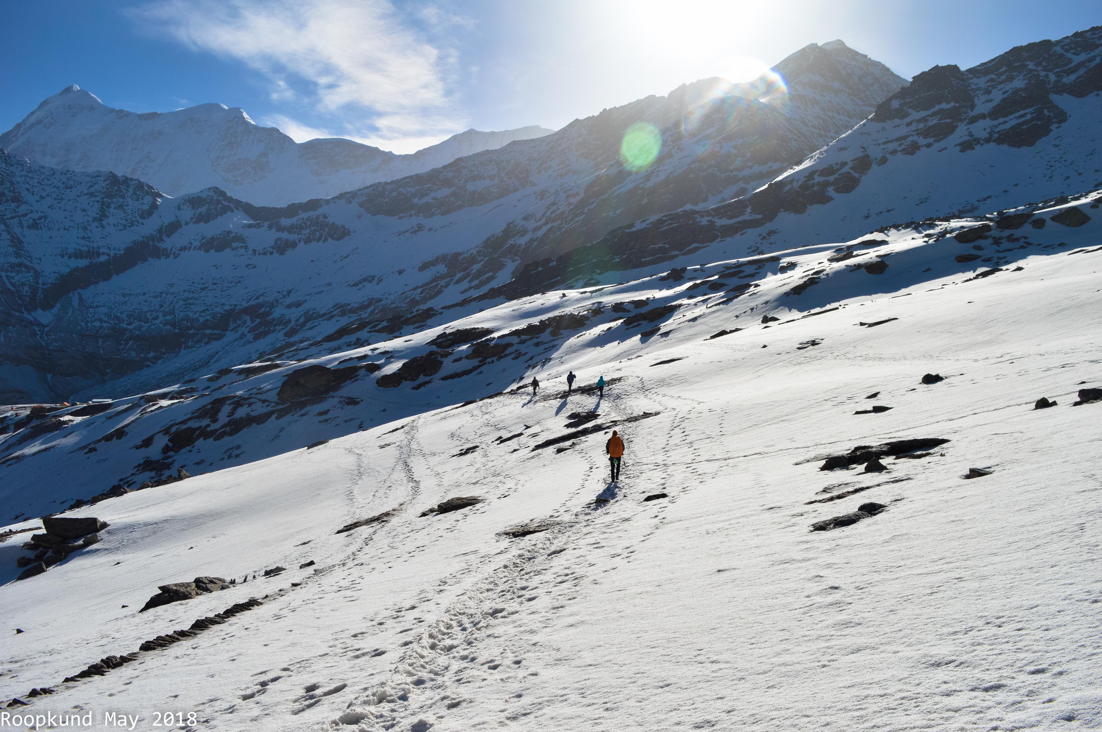 Winter Trekking in the Himalayas: Discover the Mountains in Their Most Magical Season — image 1