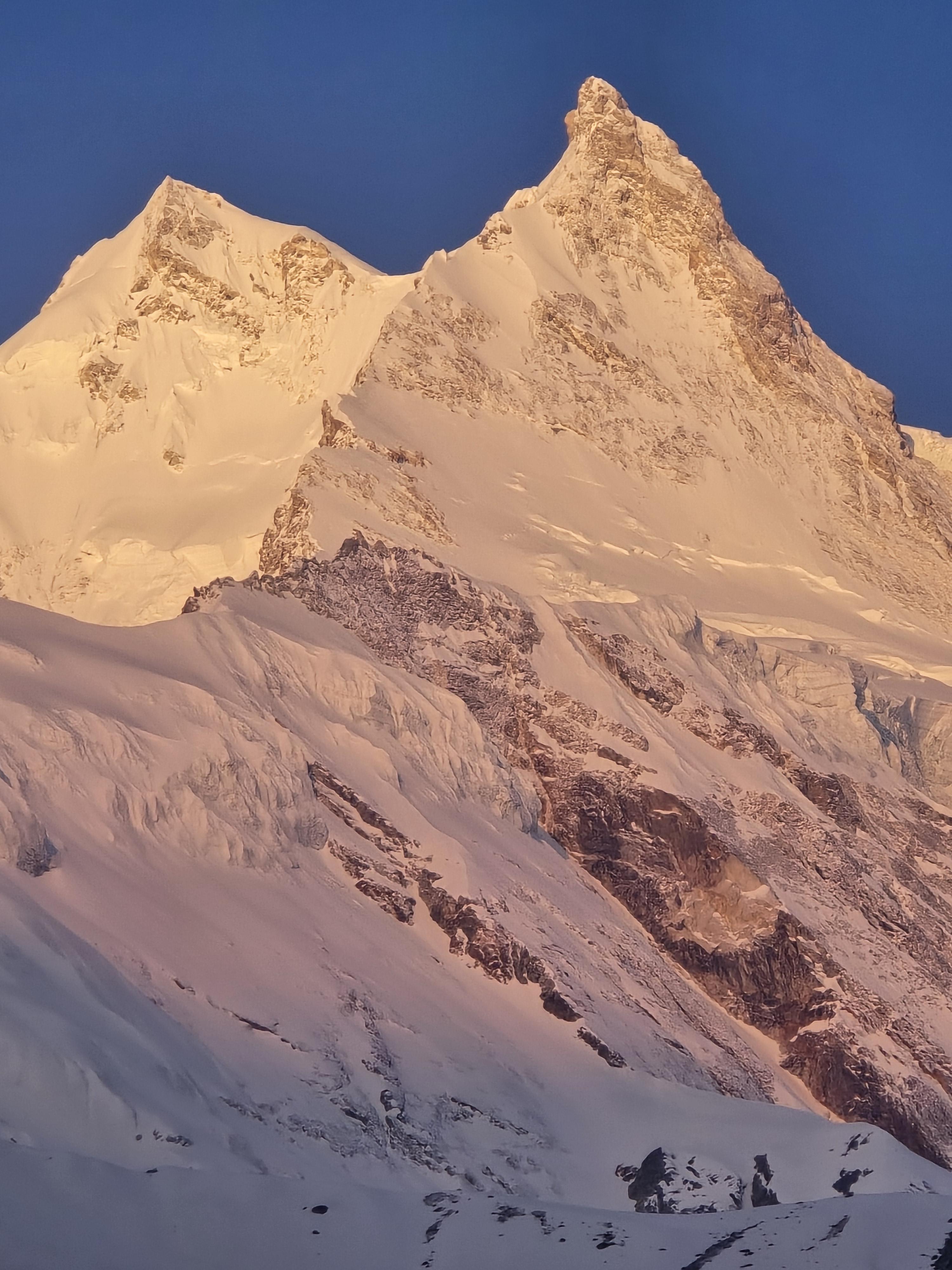 Annapurna Circuit scenery 8