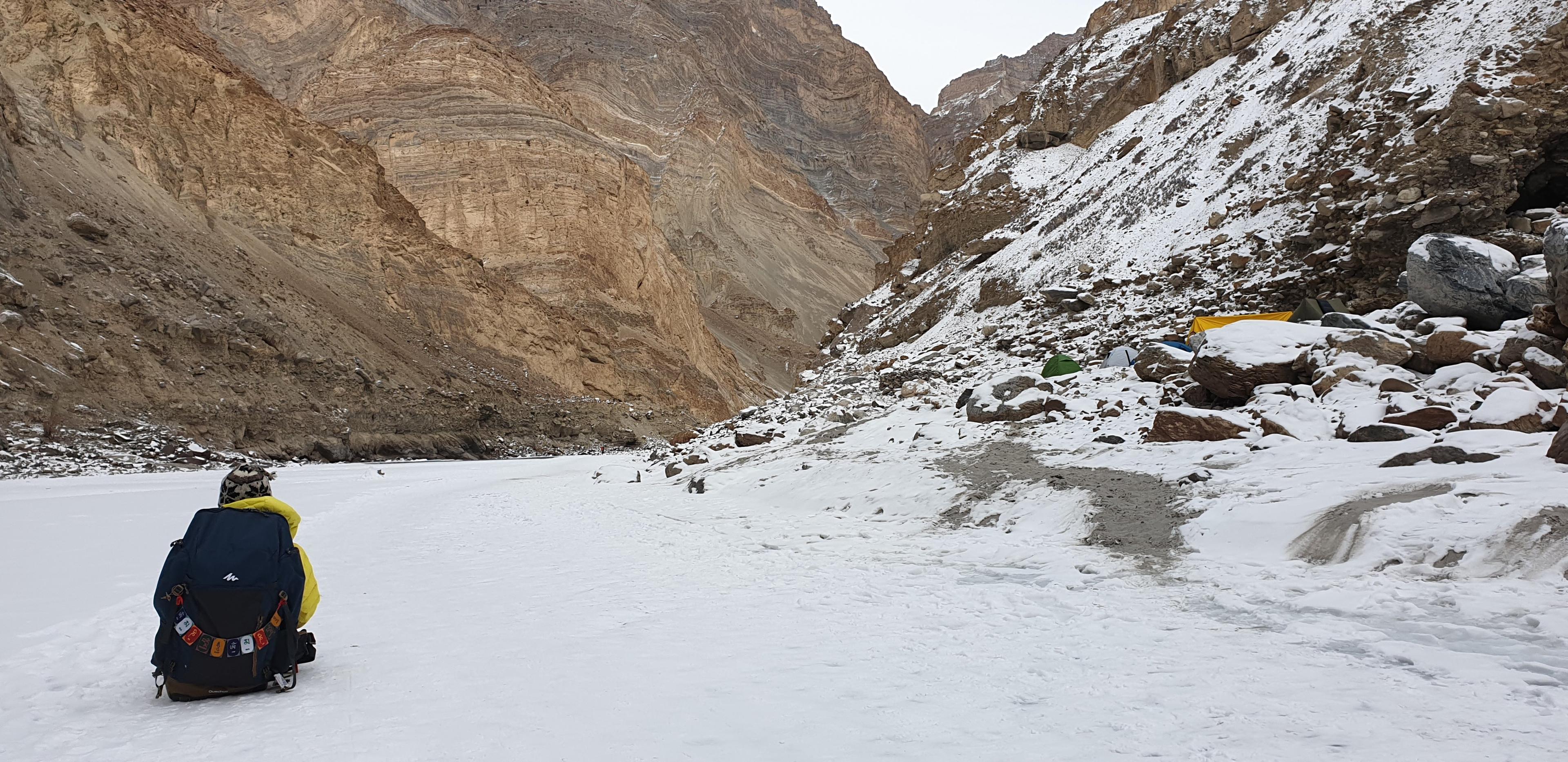 Chadar — Frozen River scenery 10