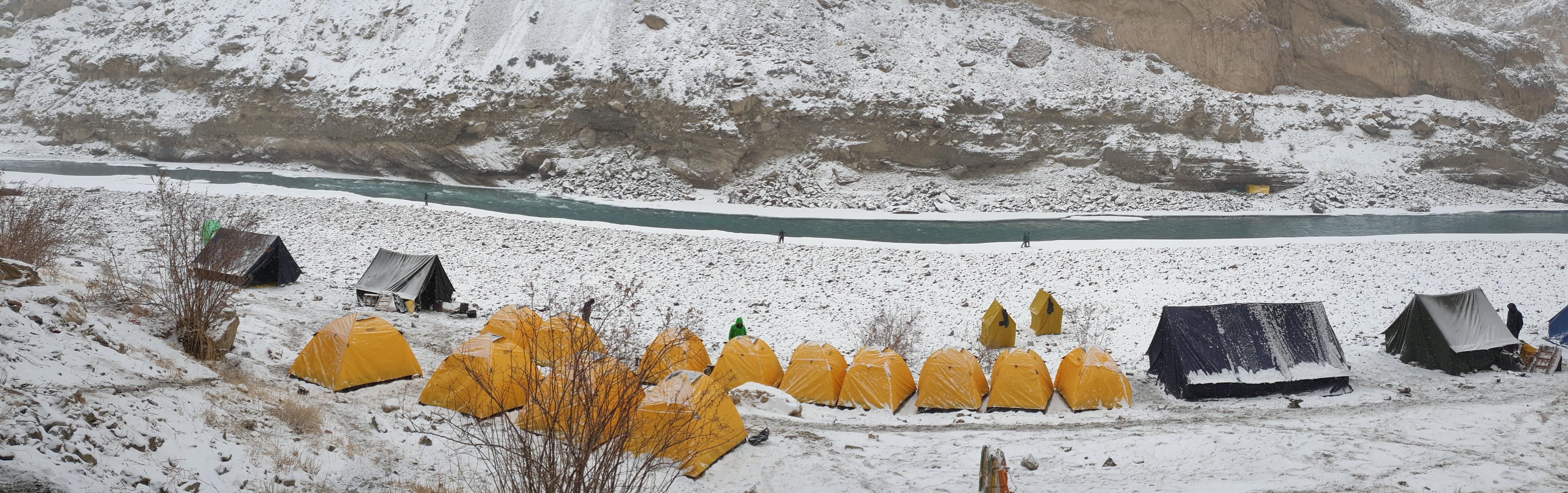 Chadar — Frozen River scenery 8