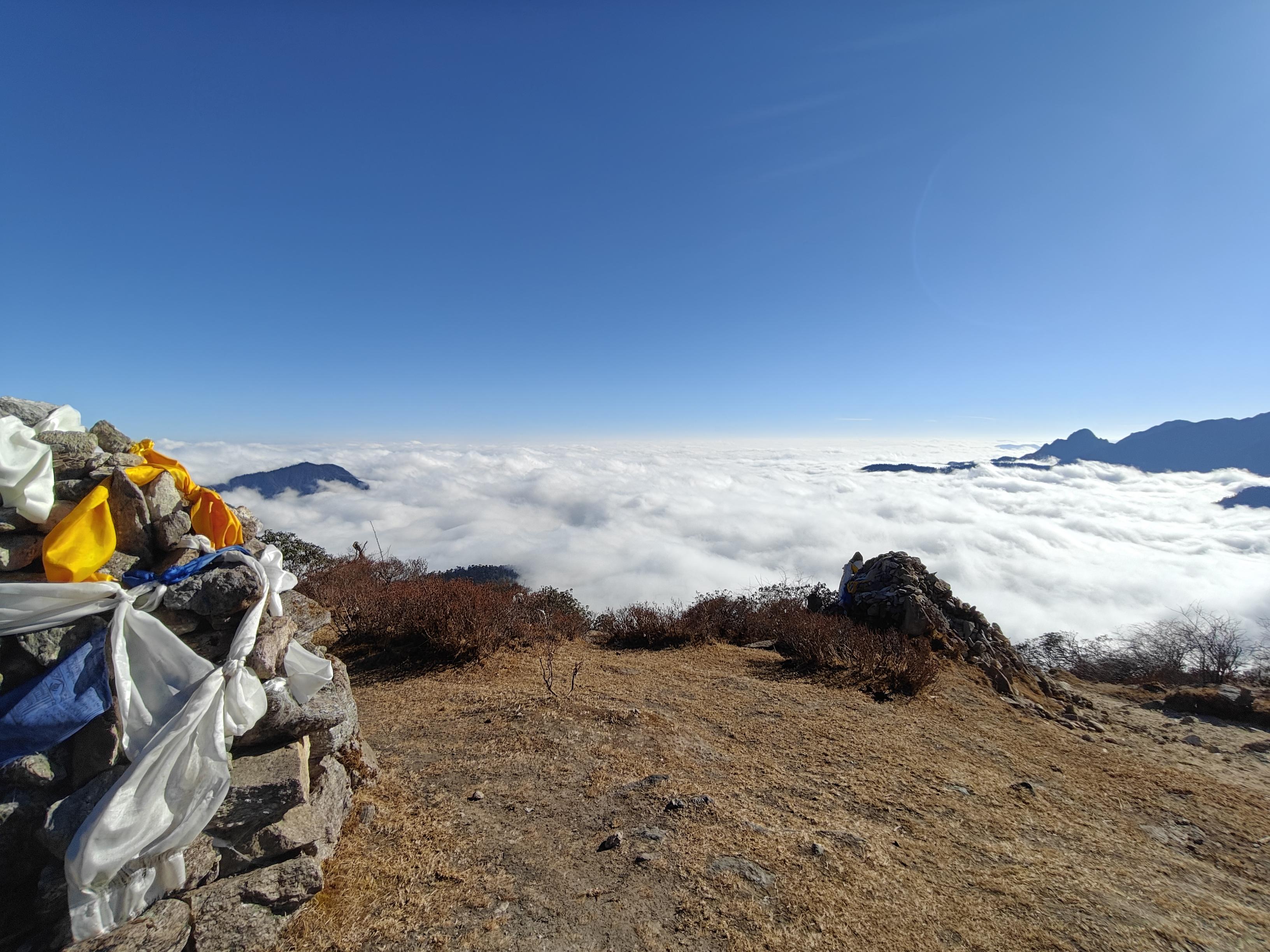 Dzongri Trek scenery 6