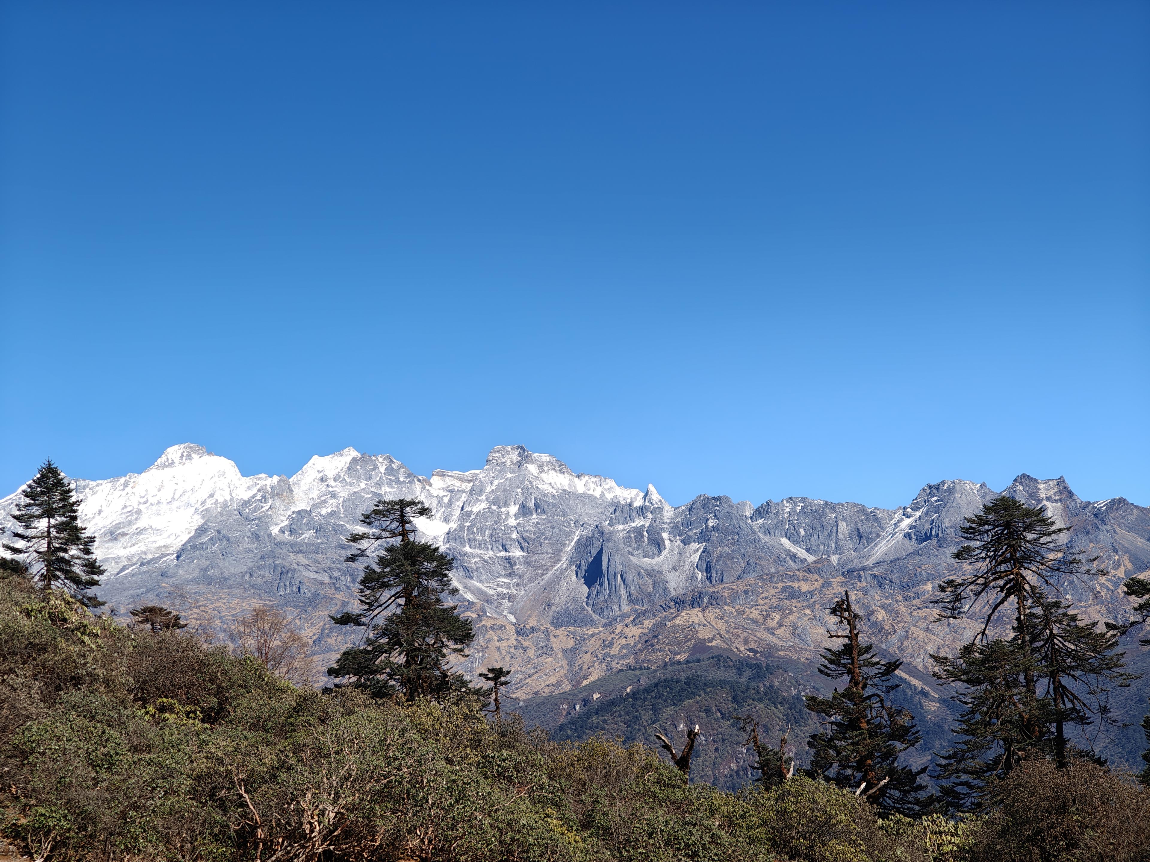 Dzongri Trek scenery 9