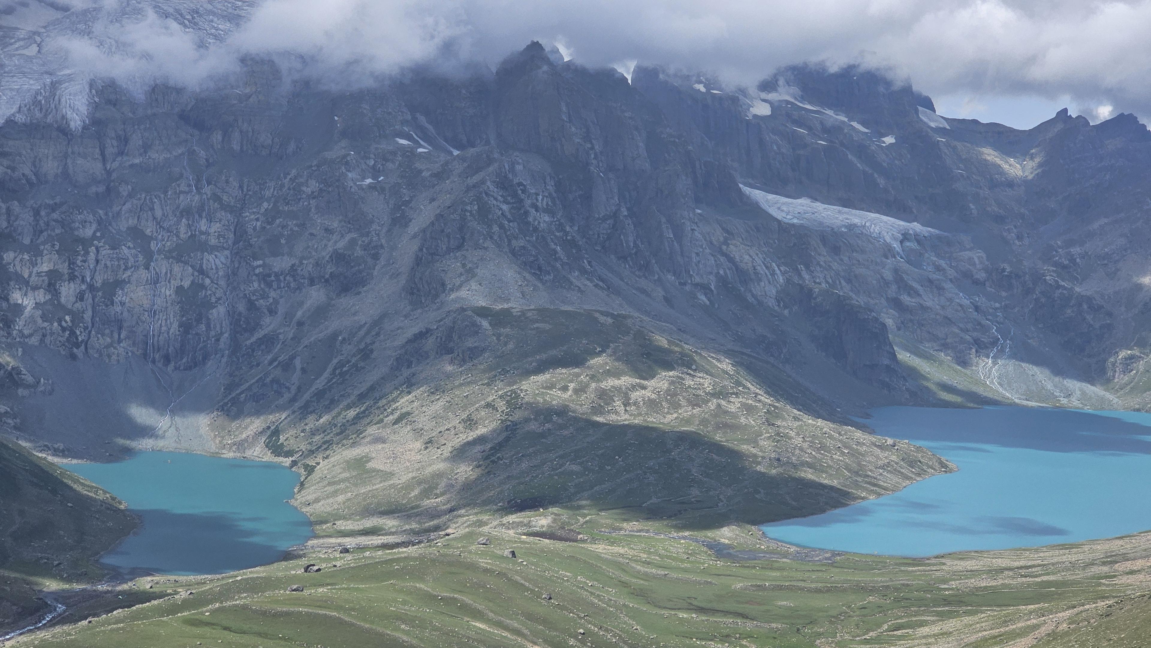 Gokyo Lakes & Gokyo Ri — Turquoise lakes under the Everest skyline