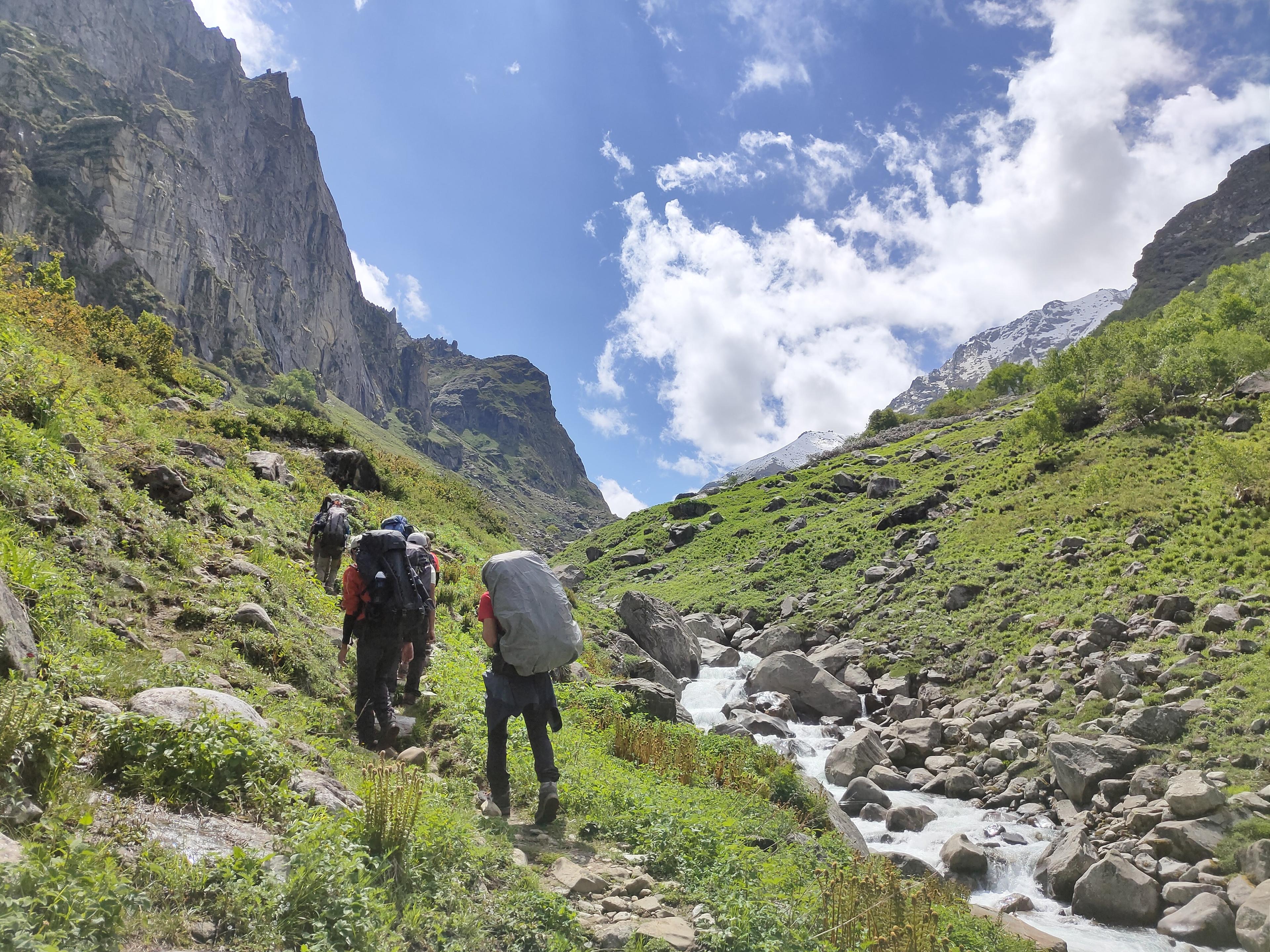 Jagatsukh Peak scenery 3