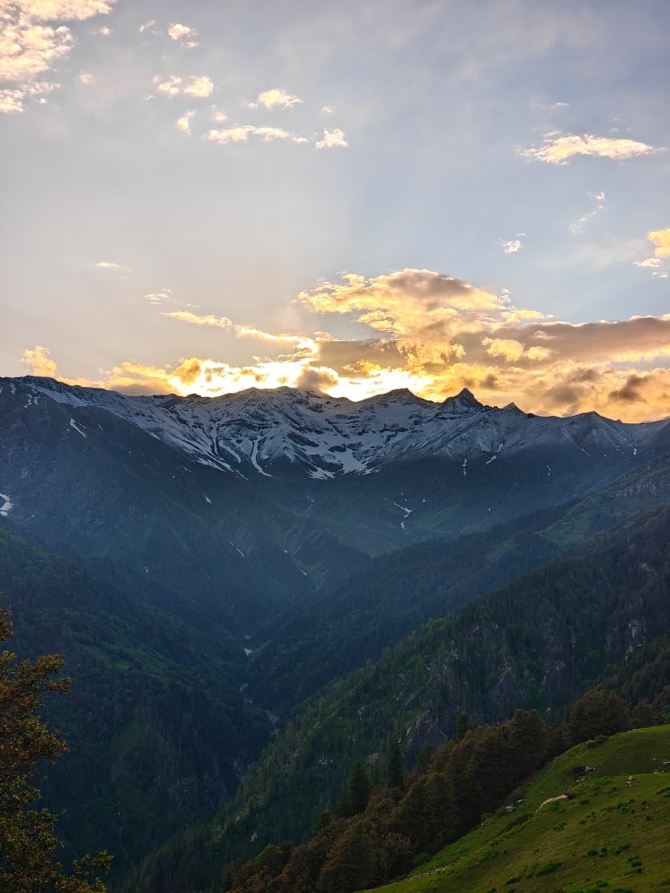 Kalihani Pass — An old Gaddi shepherd pass over the Pir Panjal