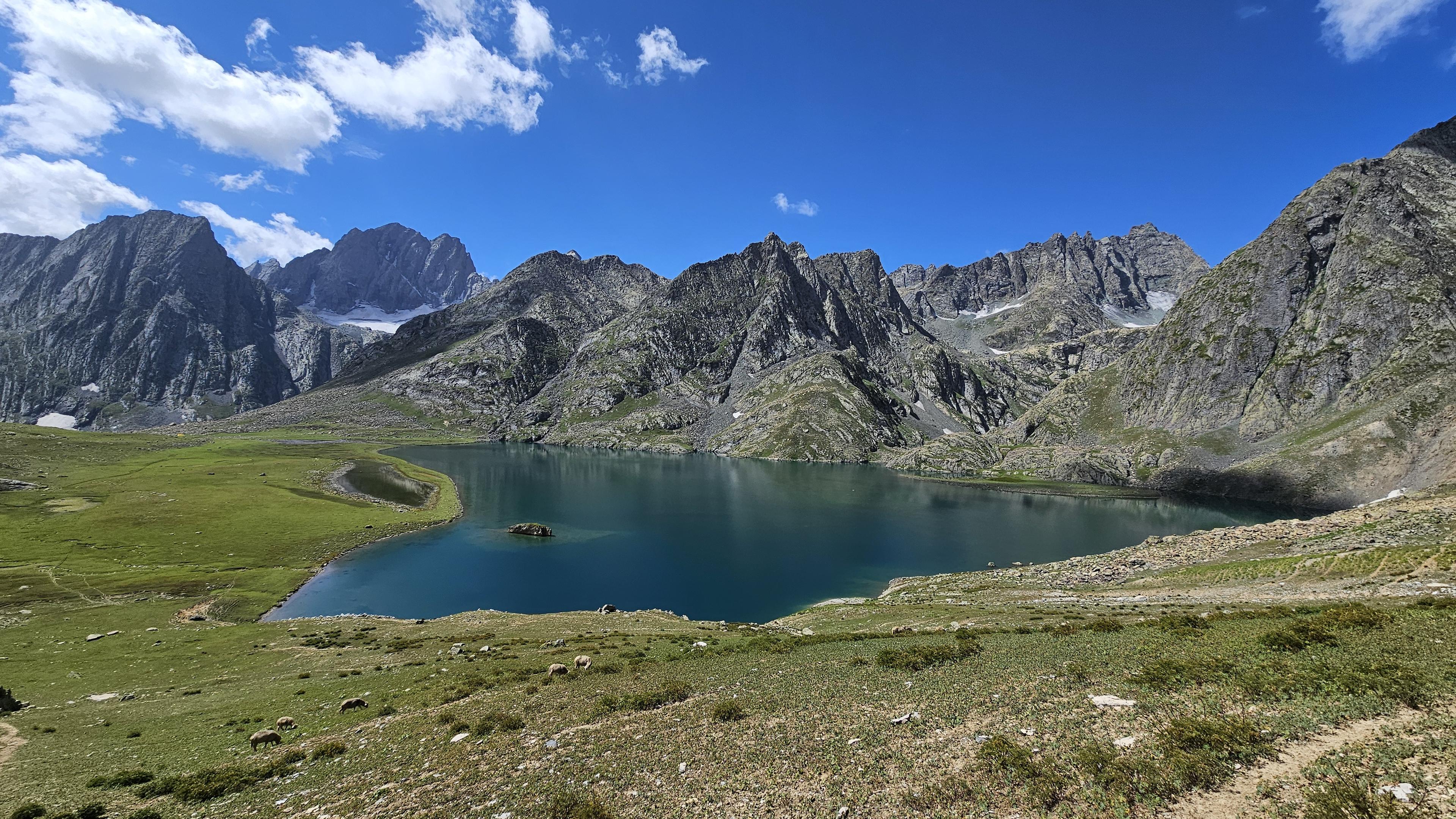 Kashmir Great Lakes trek