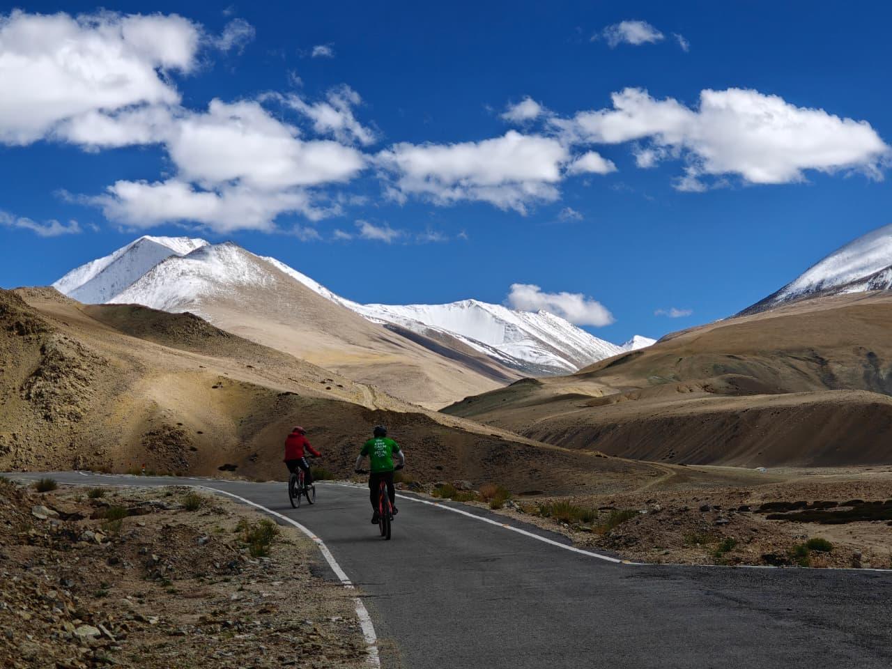 Manali–Leh Cycling Expedition — The great Himalayan bike traverse