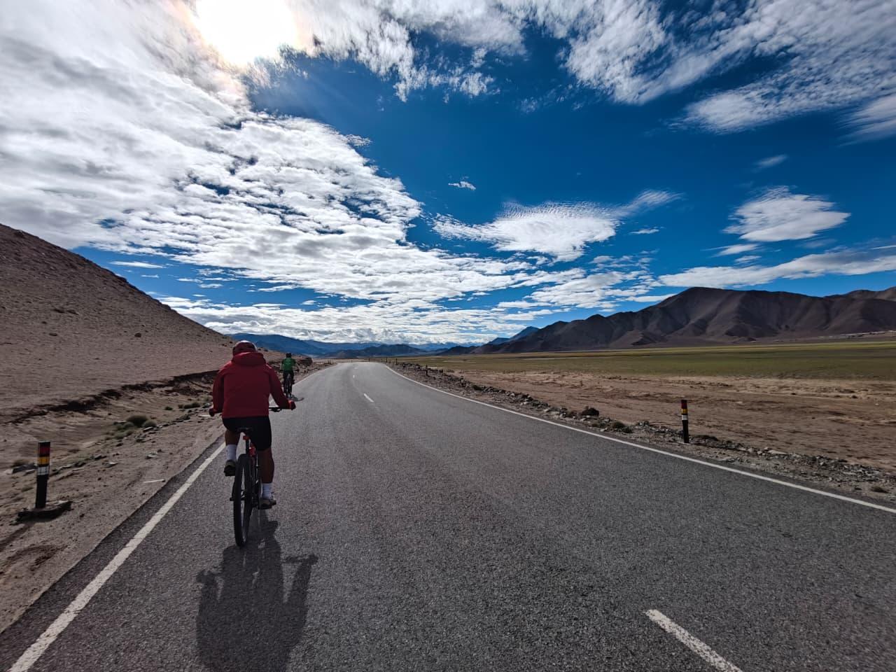 Manali–Leh Cycling Expedition scenery 13