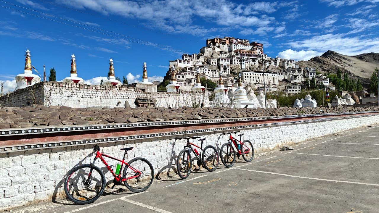 Manali–Leh Cycling Expedition scenery 10