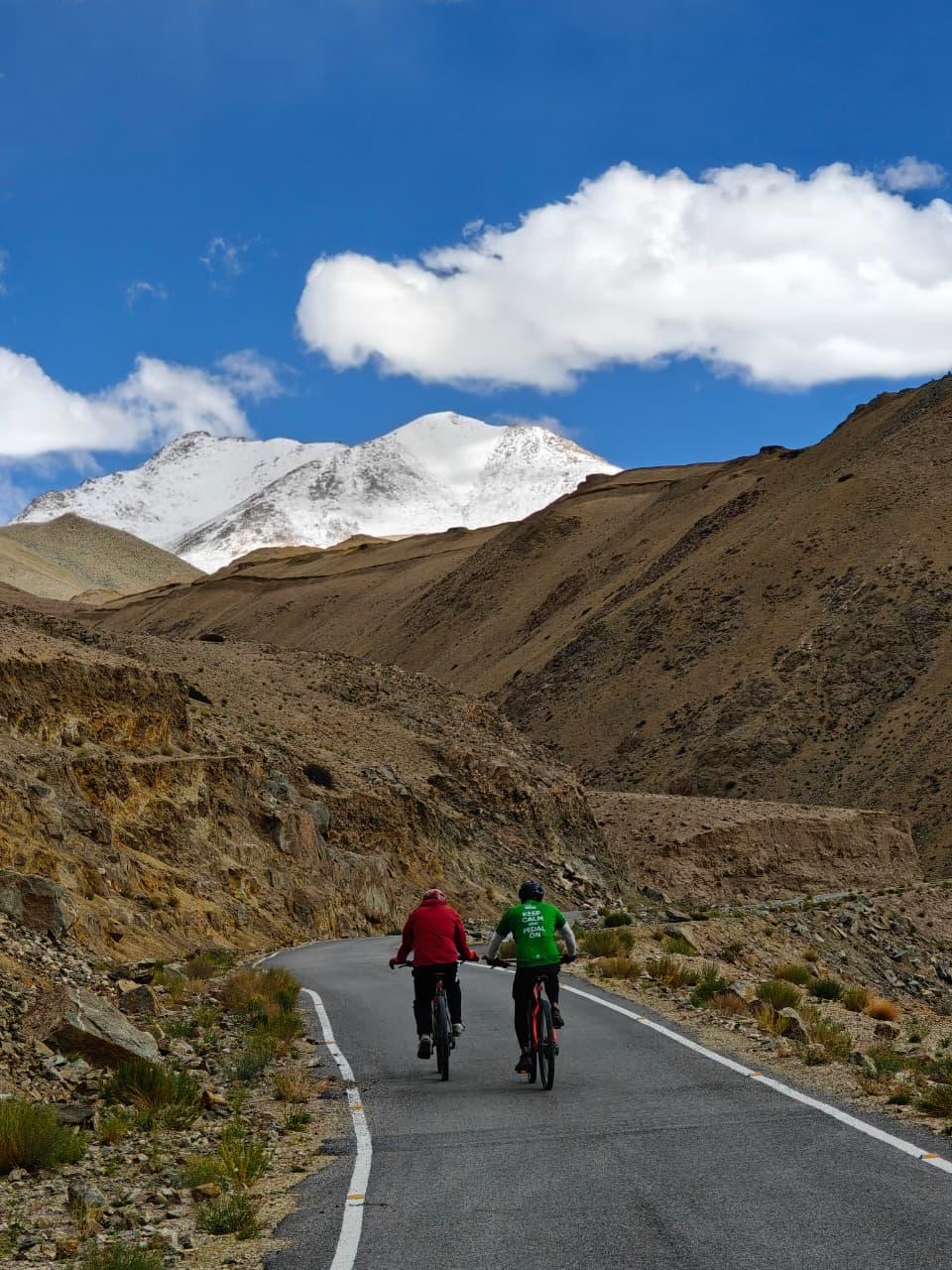 Manali–Leh Cycling Expedition scenery 3