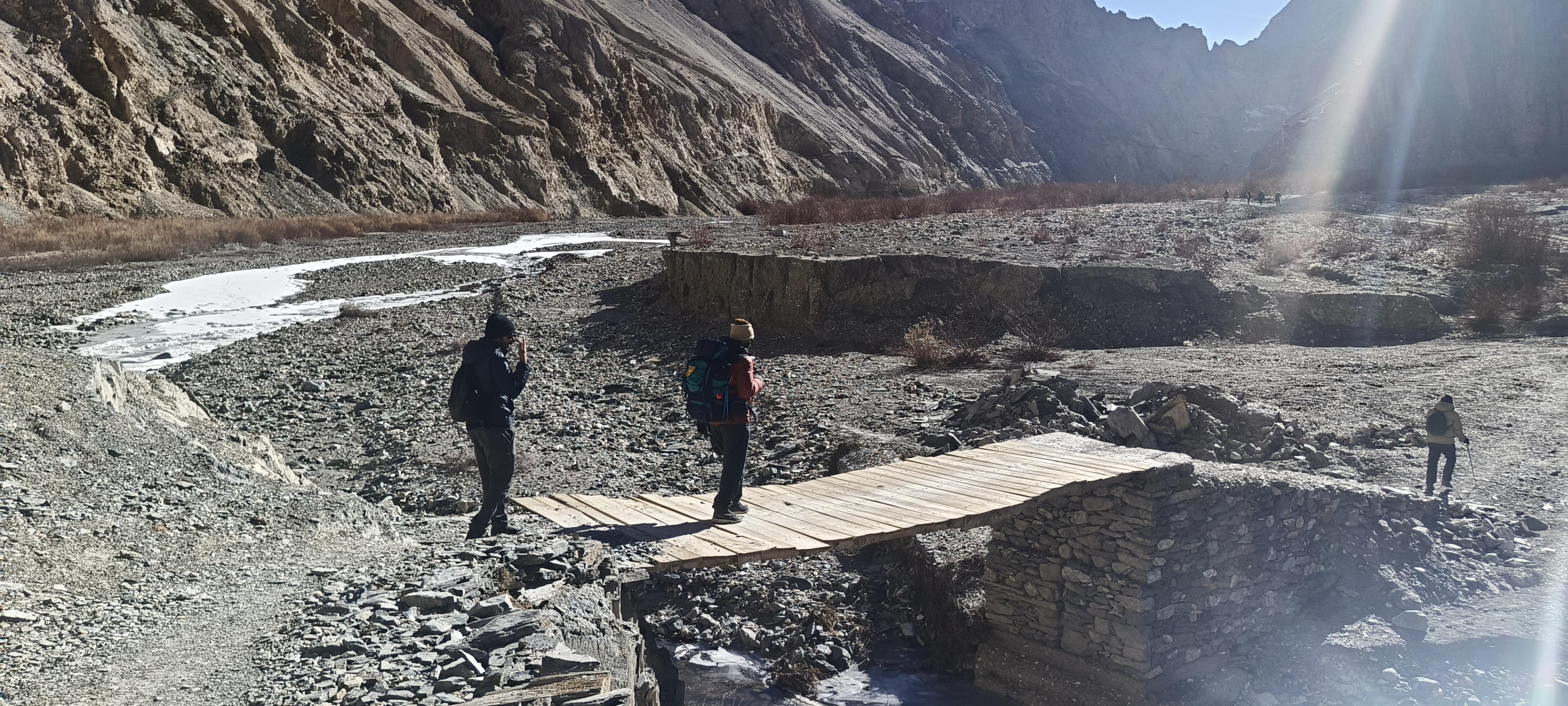 Markha Valley scenery 4