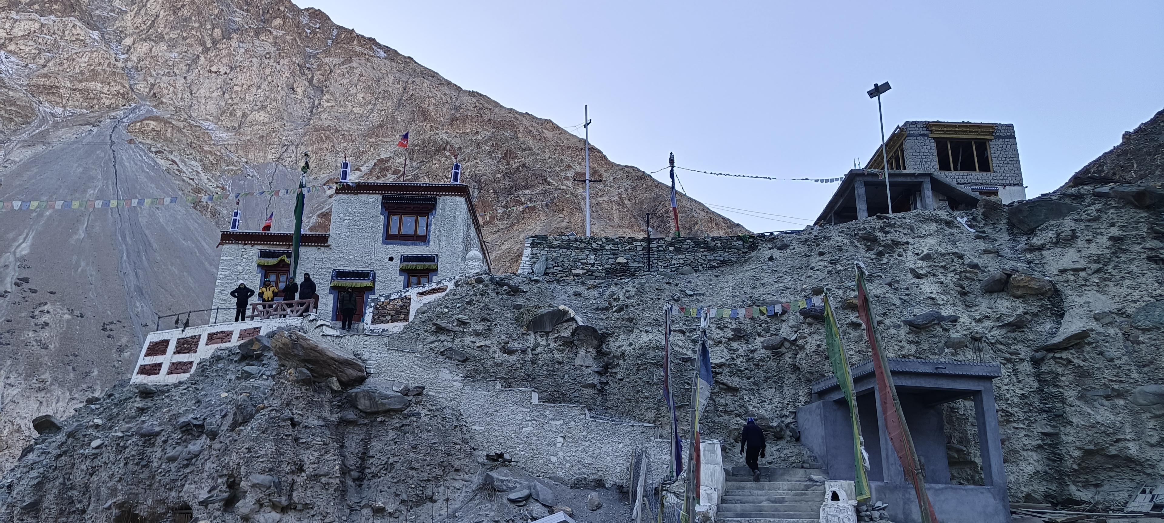 Markha Valley scenery 2