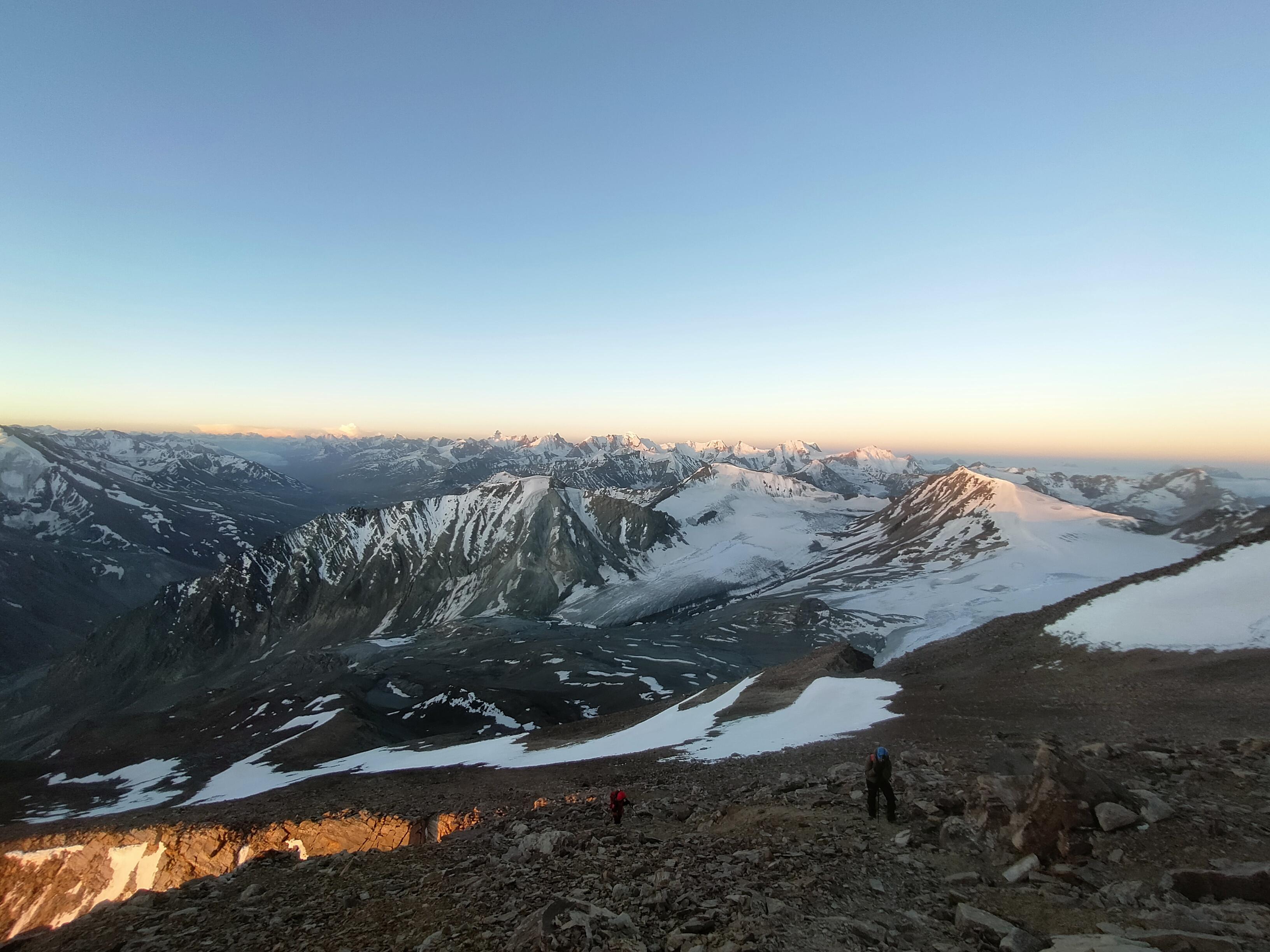 Mt. Yunam Peak scenery 10