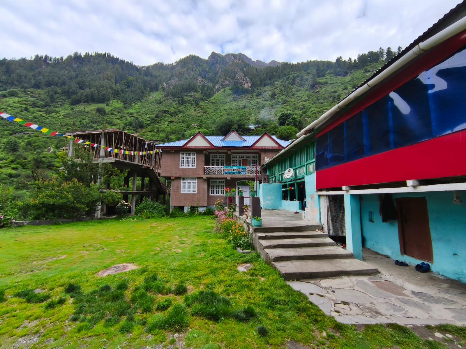 Pin Bhaba Pass scenery 5