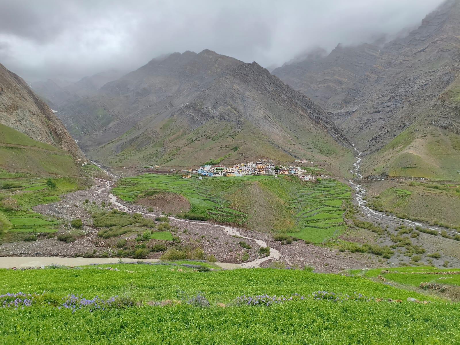 Pin Bhaba Pass scenery 3