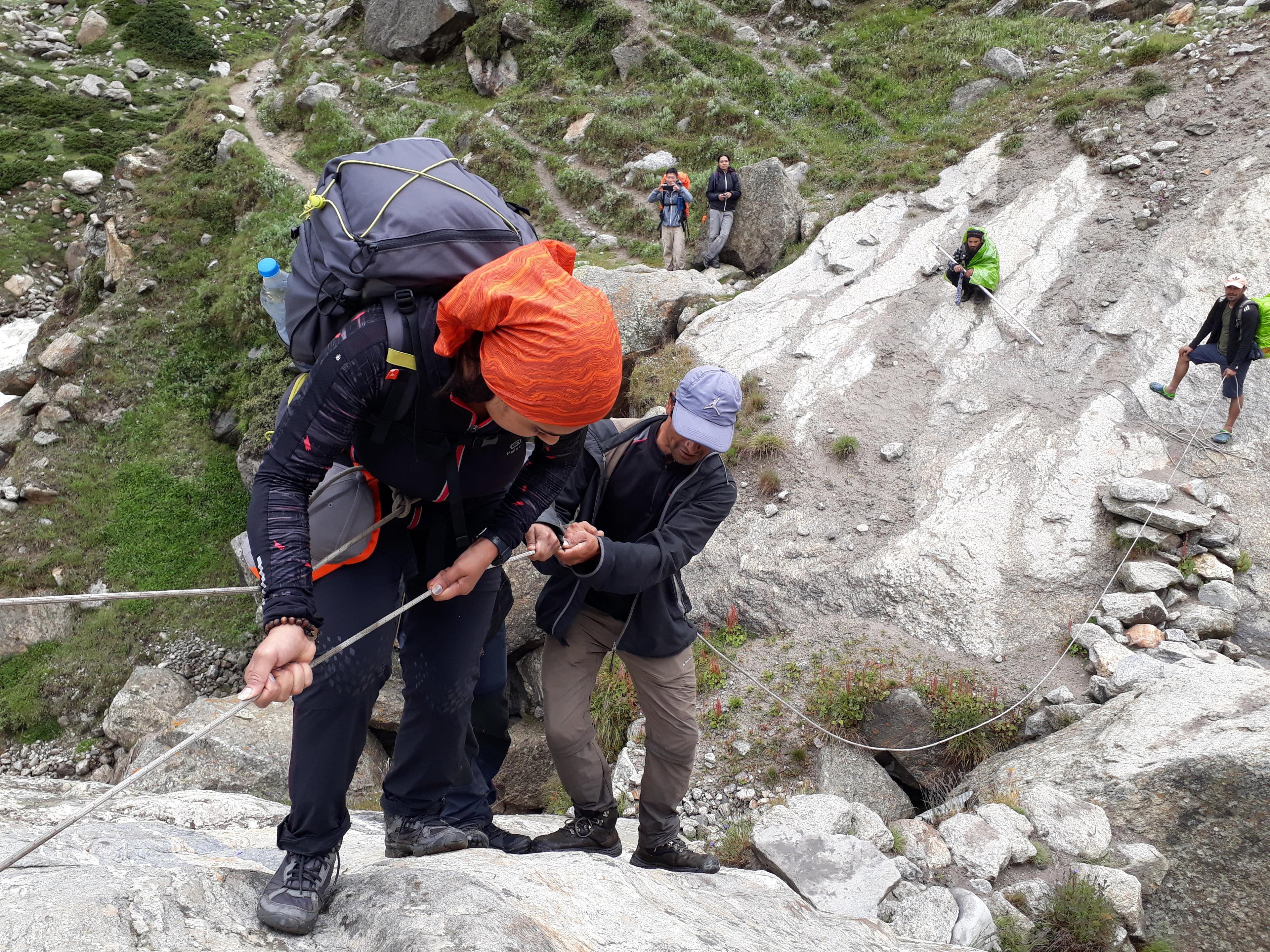 Pin Parvati Pass scenery 19